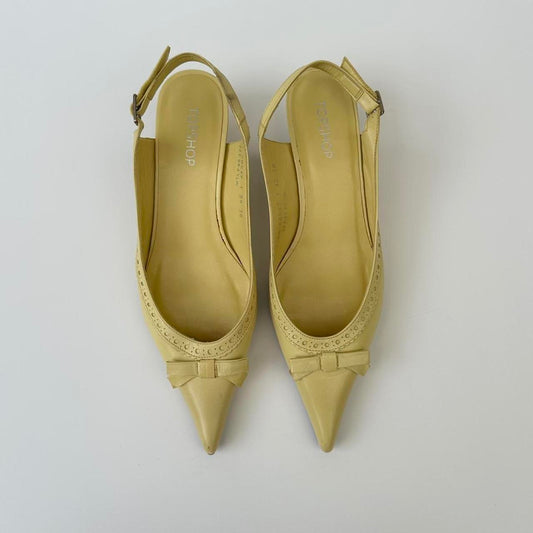 Vintage butter yellow kitten heels
