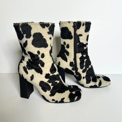 Vintage 00s cow print boots