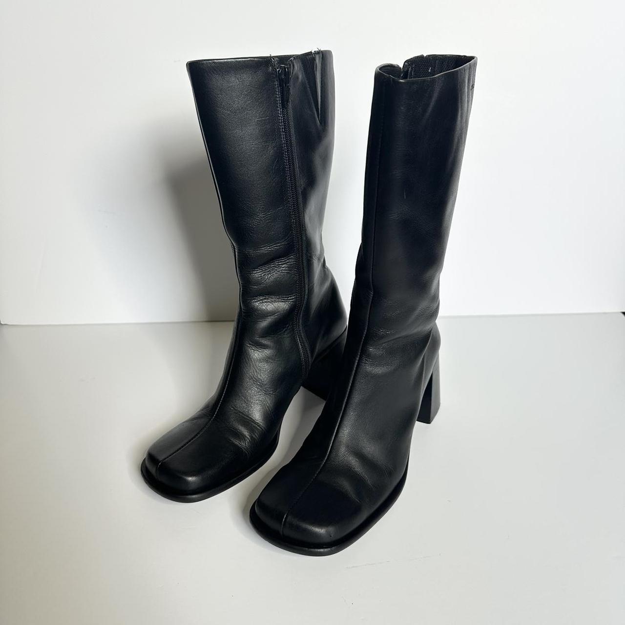 Vintage 00s black leather boots