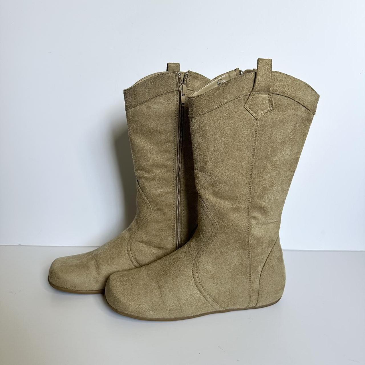 Vintage 00s tan faux suede boots