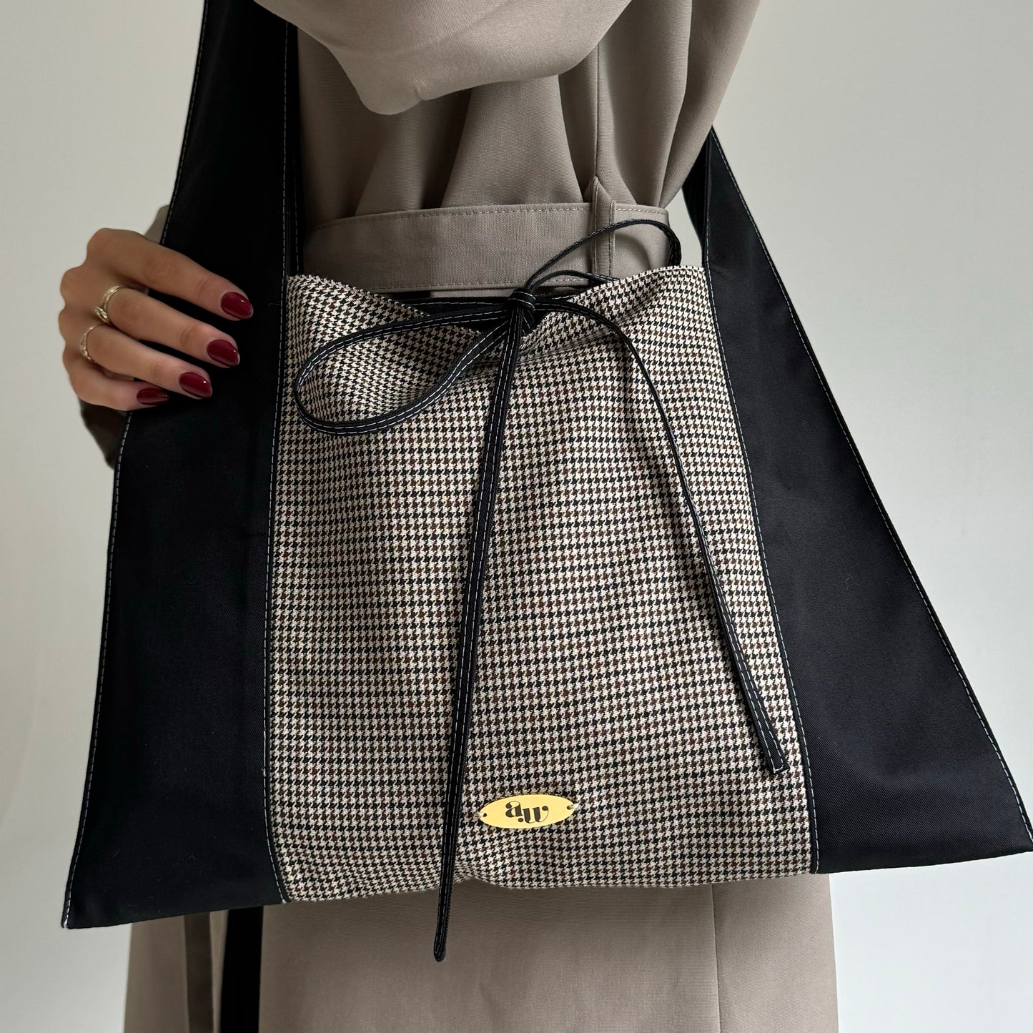 The Dogtooth Bag